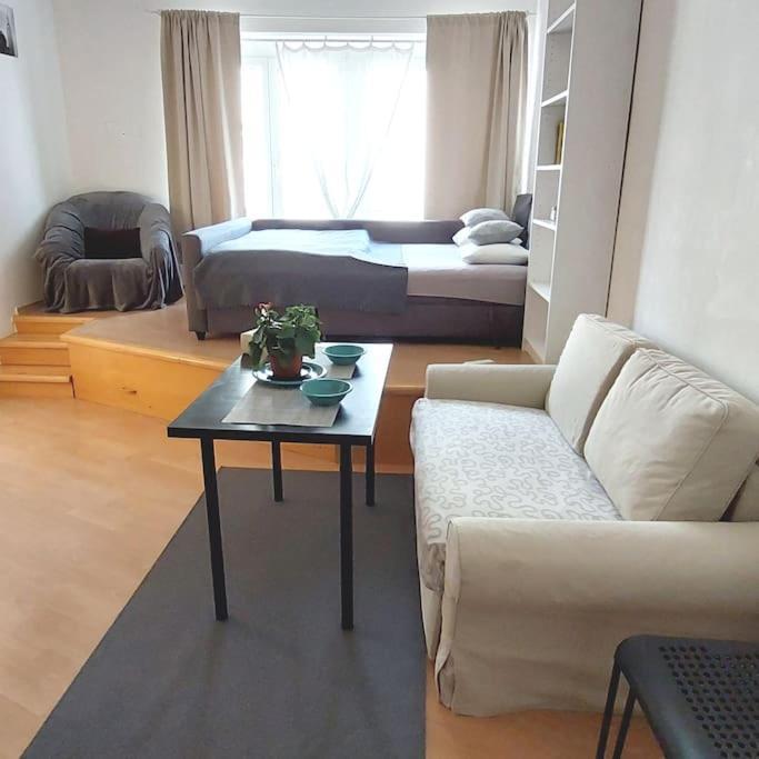 Centrum Studio Apartment With The Self-Check-In Bratislava Exterior foto